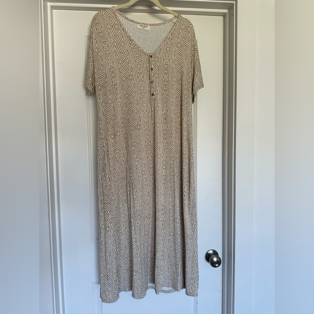 Dwell and slumber dress